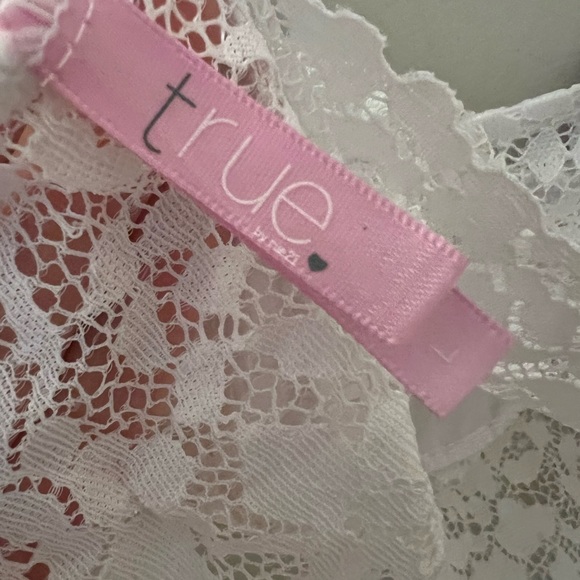 White lace bra size large - Picture 5 of 7